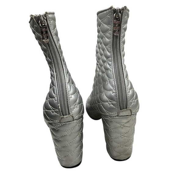 Mackin J Women’s 9 Silver Quilted Platform Calf Boots Swiftie Sparkle Spice Girl - Picture 4 of 6